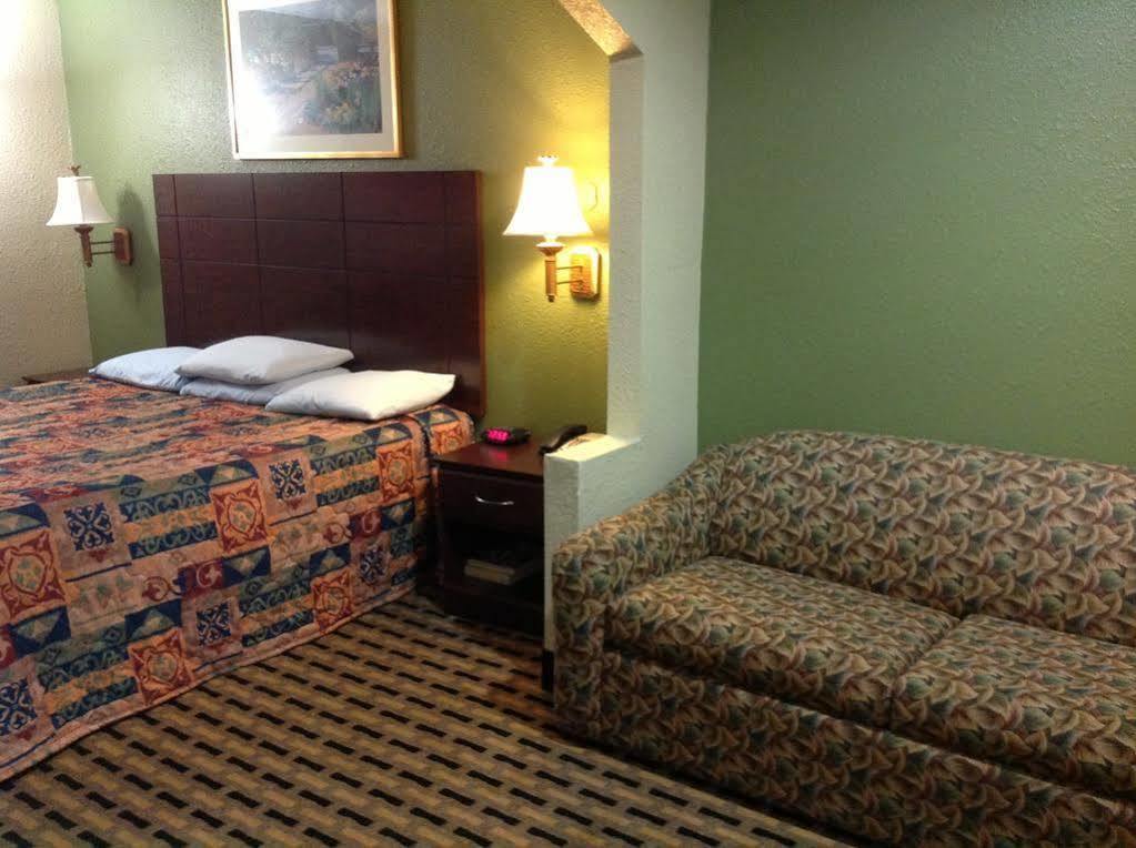 Express Hotel 3*