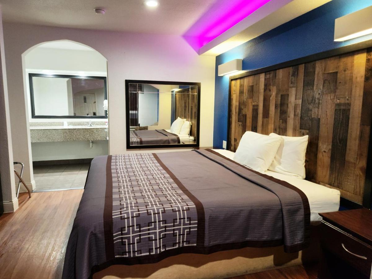 Express Hotel